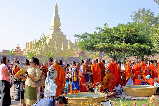 1-Day Vientiane City Adventure: Top Sights & Hidden Gems - Coffee, sweets, and a silversmith’s workshop