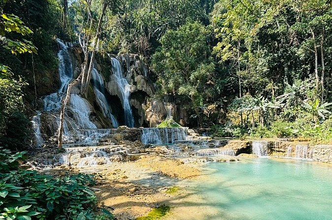 Day Trek to Kuangsi Waterfall and Bear Sanctuary - Luang Prabang full day tour - Arriving at Kuang Si Falls