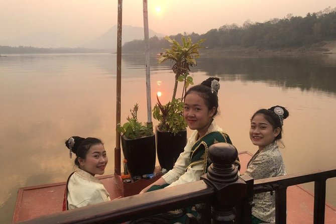 Dine and Cruise on Mekong River - Transfers, timing, and group size