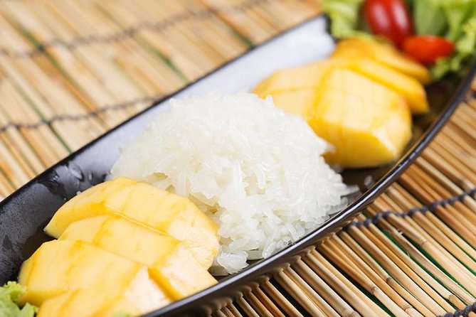Dine and Cruise on Mekong River - Pak Ou Caves and the 10 a.m. route