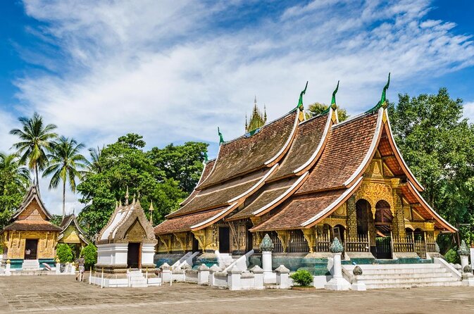 Full-Day Luang Prabang Highlights Tour Including Kuangsi Waterfall - Wat Xiengthong and Luang Prabang’s royal setting