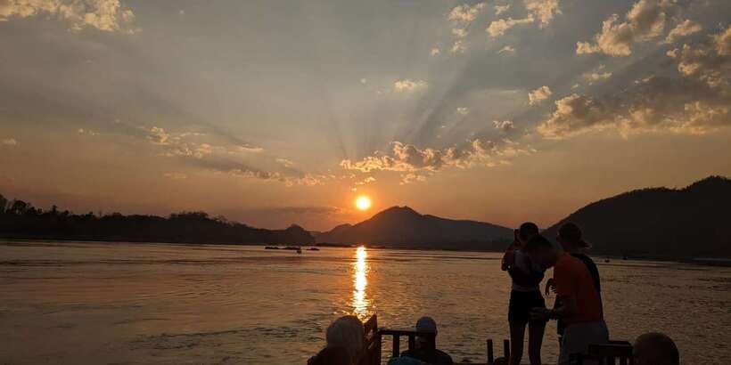 Half Day Mekong Cruise to Pak Ou Caves (Morning / Afternoon) - What the $40 price really covers