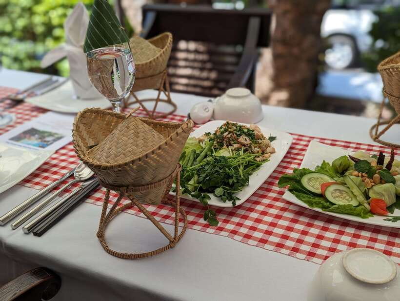 Luang Prabang: Cooking Class at the Former Royal Palace - The two-hour gap before cooking