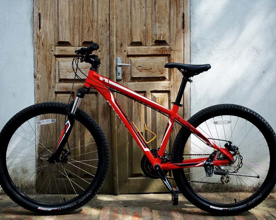 Luang Prabang: Countryside Mountain Bike Tour with Lunch - Leaving Luang Prabang Along the Mekong