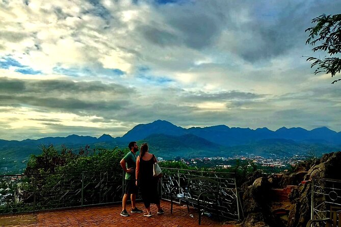 Luang Prabang Foodie Walking Tour and Monk Blessing - Tasting Kao Soy and Lao morning foods