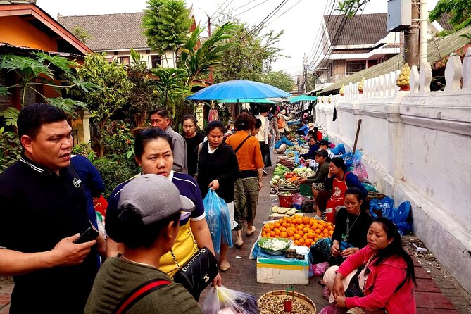 Luang Prabang Foodie Walking Tour and Monk Blessing - Meeting at Joma Bakery Café