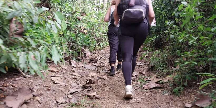 Luang Prabang: Hiking Off the Beaten Track with Picnic Lunch - Booking flexibility and guide quality