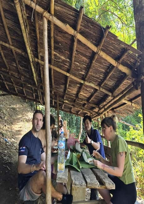 Luang Prabang: Nong Khiaw 3-Day Trekking & camping, Homstay - Tad Mork waterfall and the final kayak trip