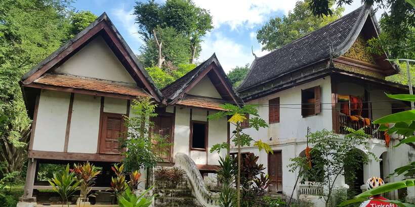 Luang Prabang: Pottery Workshop & Wat Chomphet cycling Tour - Returning by bike and transfer to your hotel