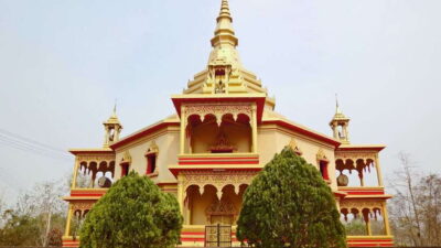 Private Must-See Sights and Mount Phousi Tour