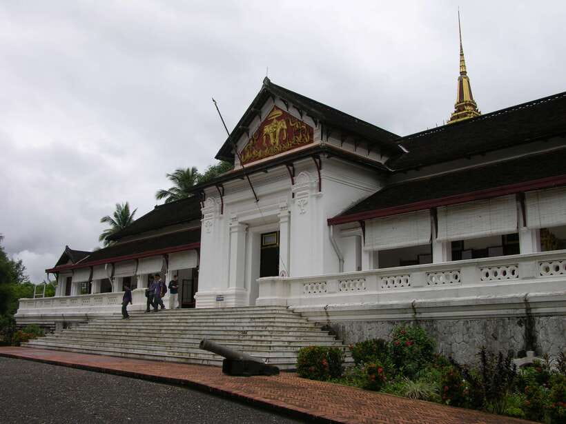 Luang Prabang: Private Must-See Sights and Mount Phousi Tour - Luang Prabang’s night market after dark
