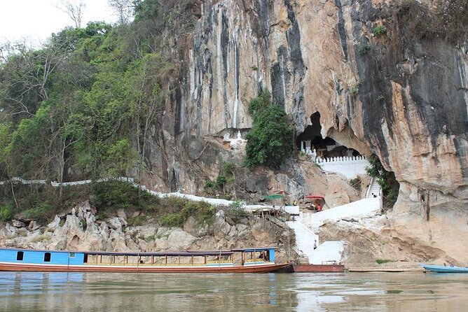 Luang Prabang's Beauty & Heritage in 1 Day - All-Inclusive Tour - Group or private tour: which version fits you?