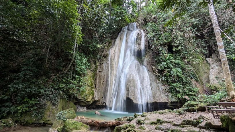 Luang Prabang to Nong Khiaw: River Cruise, Hike & Waterfall - Three hours among Nam Ou cliffs
