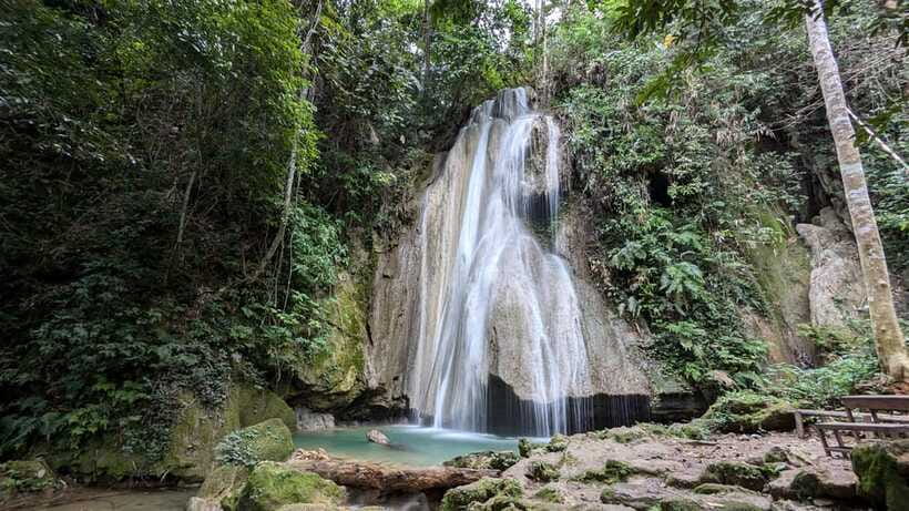 Luang Prabang to Nong Khiaw: River Cruise, Hike & Waterfall - Keeping luggage safe while you hike