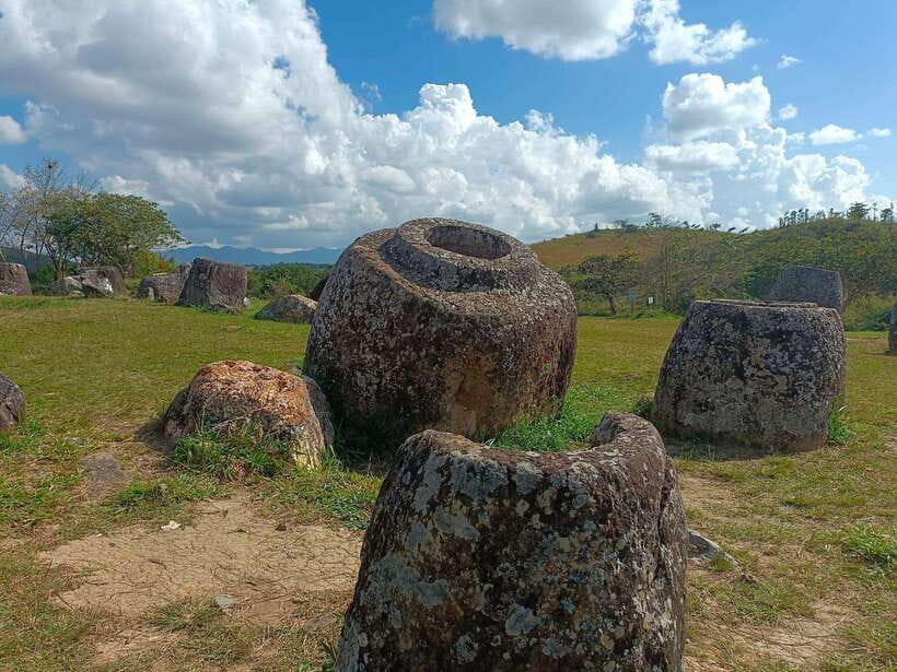 Plain of jars share group tour - Why this Plain of Jars day works well