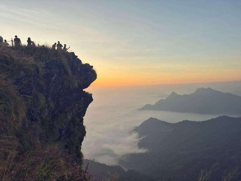 Transfer : wonder full Sunrise and landscape at Phu Chifa - The Short, Steep Walk to the Viewpoint