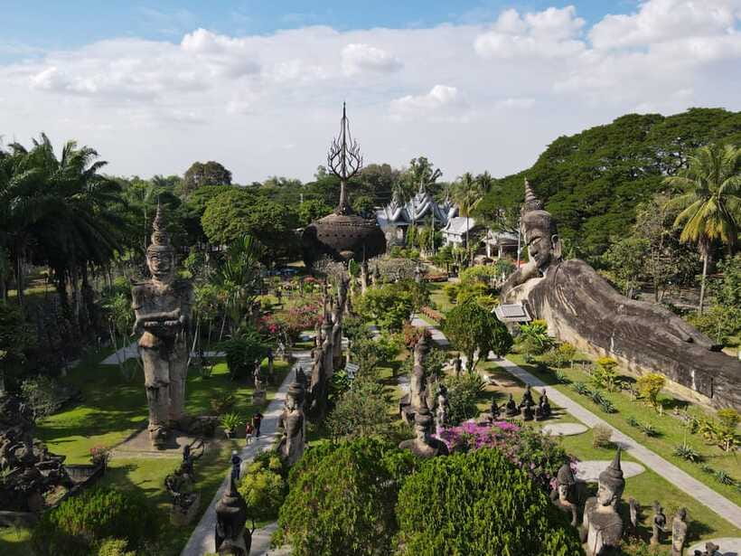 Vientiane City Highlights Tour with Buddha Park & Lunch - Climbing Patuxay for a wider view