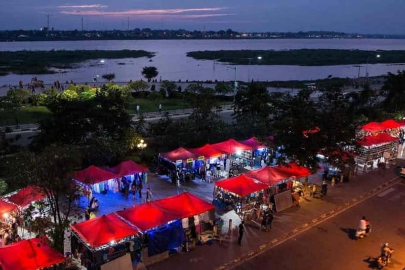 Vientiane: Half-Day City Tour - Morning or Afternoon - Choosing between the EV and minivan