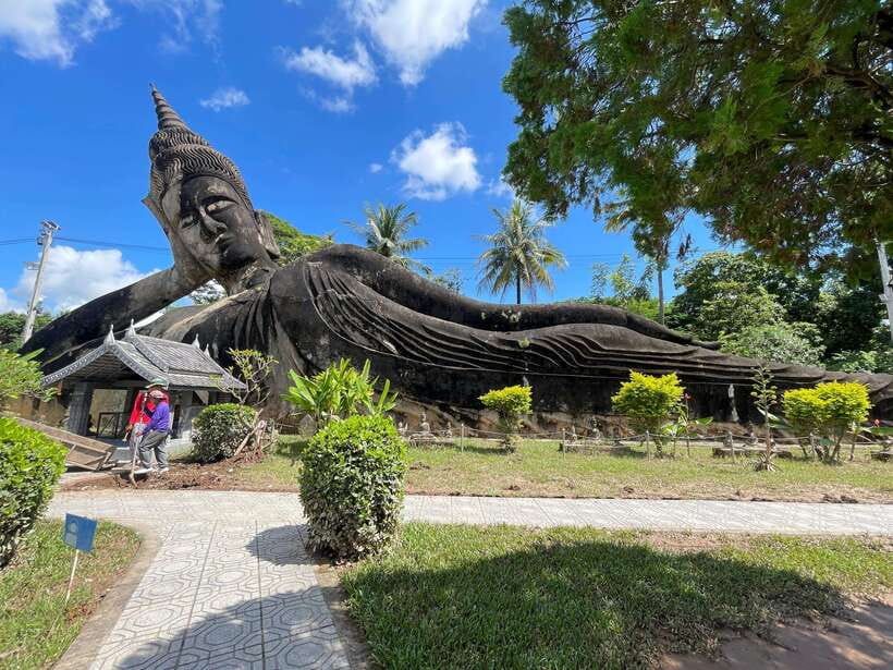 Vientiane: Half-Day City Tour with Patuxai and Buddha Park - Key points before you book