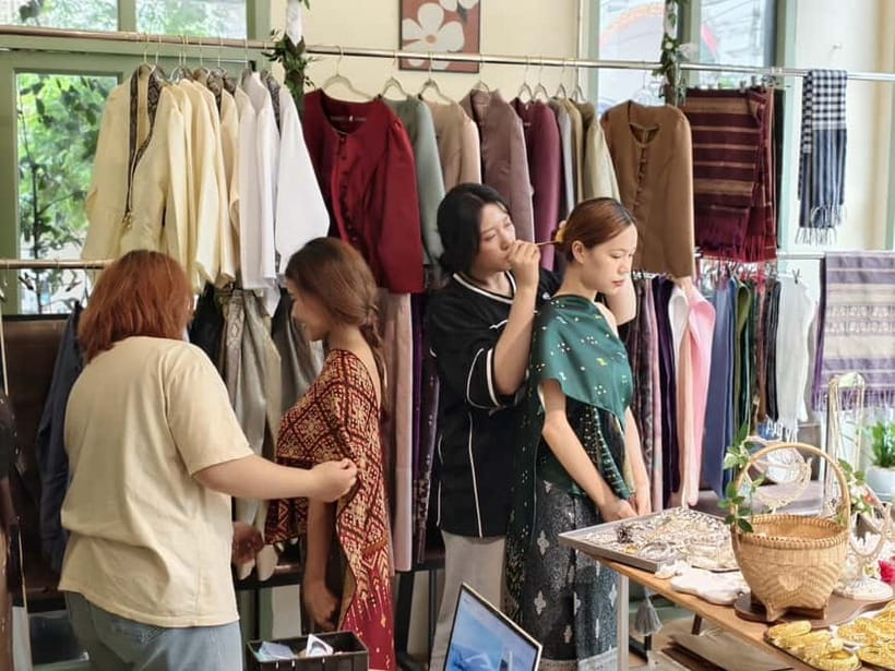 Vientiane: Lao Cultural Attire Rental Experience - Assessing the $15 price