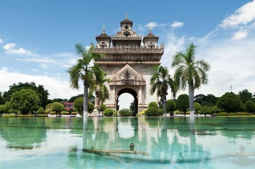 Vientiane : Private Custom Tour with a Local Guide - Guide quality and communication